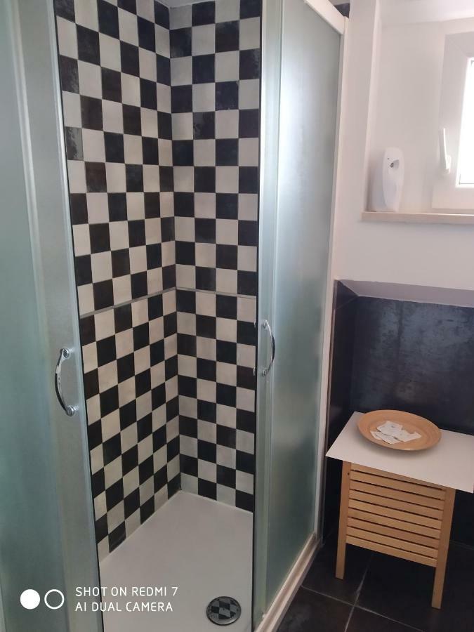 B&B Residenza Leonardo Falconara Marittima Eksteriør billede